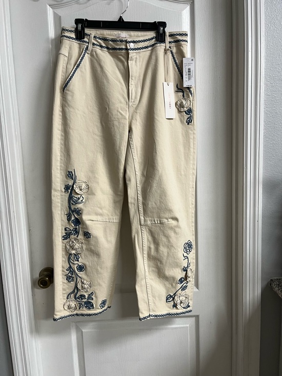 DRIFTWOOD Denim - DRIFTWOOD Barbara Barrel Leg Cream Ankle Jeans with Navy Floral Embroidery